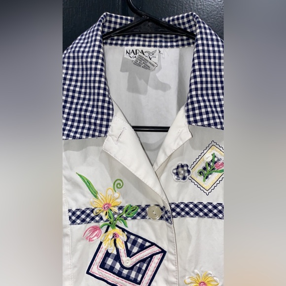 Napa Valley Embroidered Check White Floral Button-Down - Picture 5 of 9